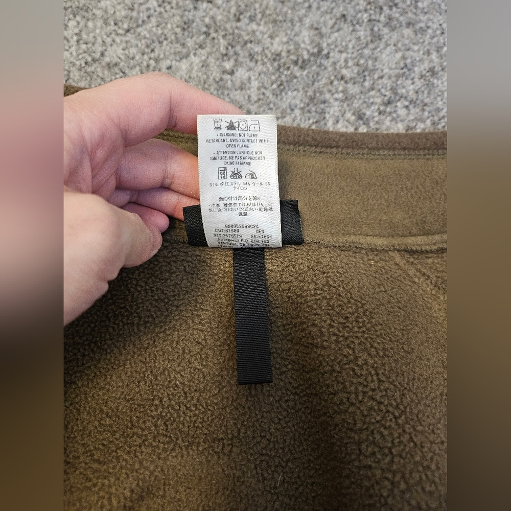 Patagonia Zip up Fleece Jacket Men's Large - Picture 4 of 12